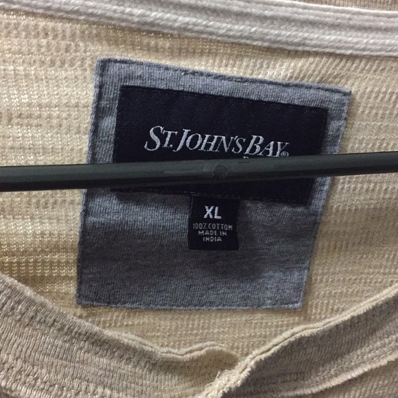 Shirt new - Picture 2 of 3